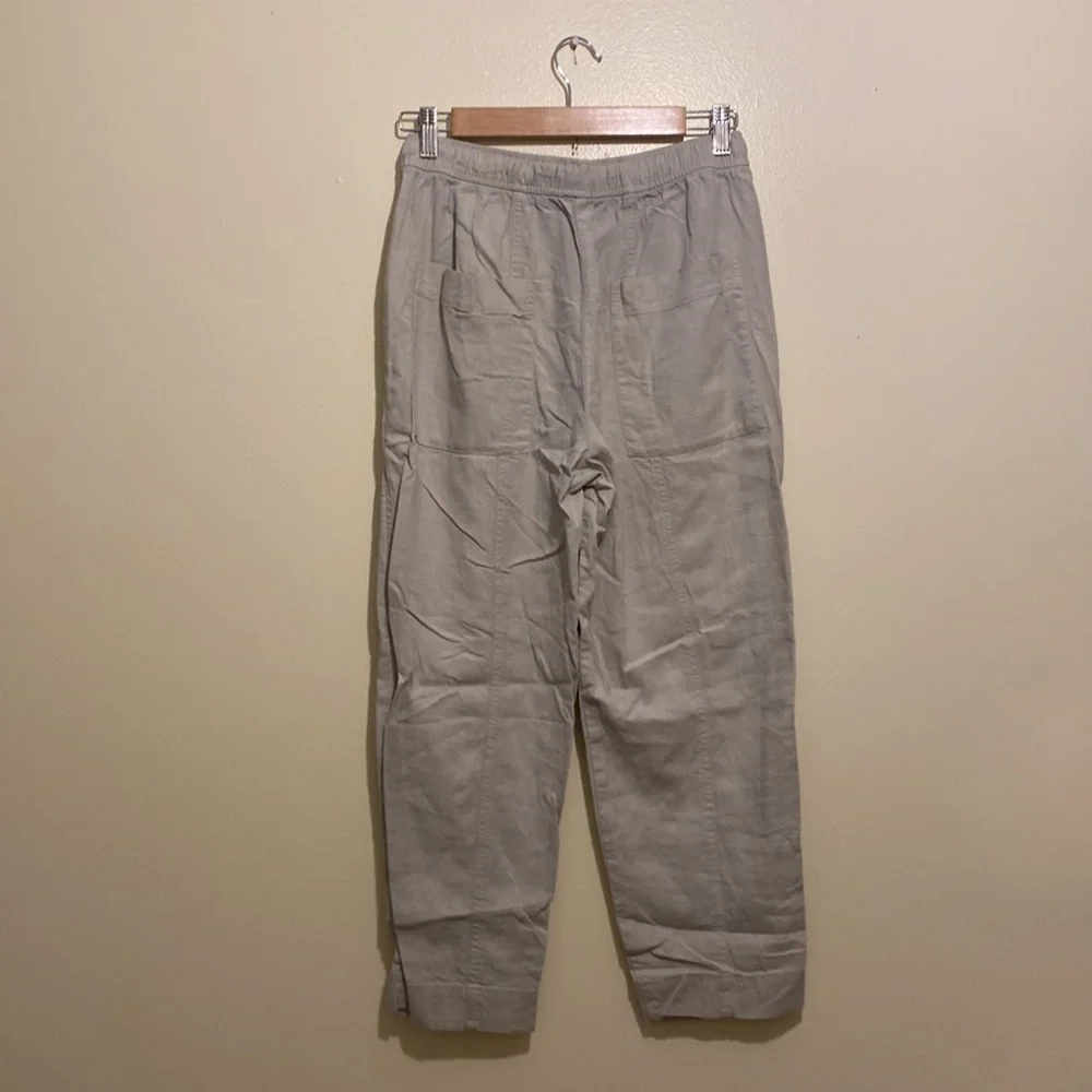 Zara Carrot light gray linen blend pants. Size S . Very good condition